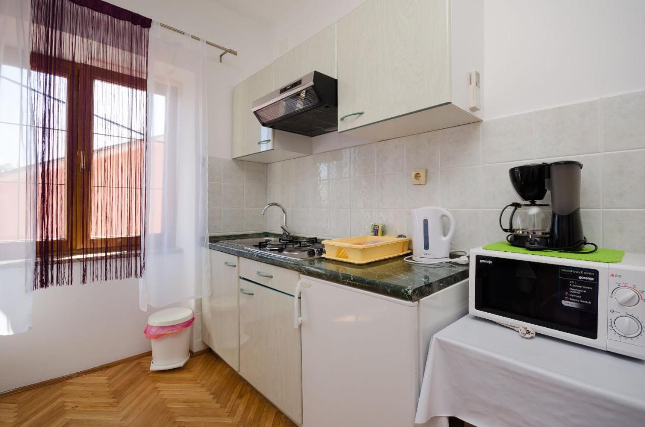 Apartments Mirjana B Lopar Eksteriør billede